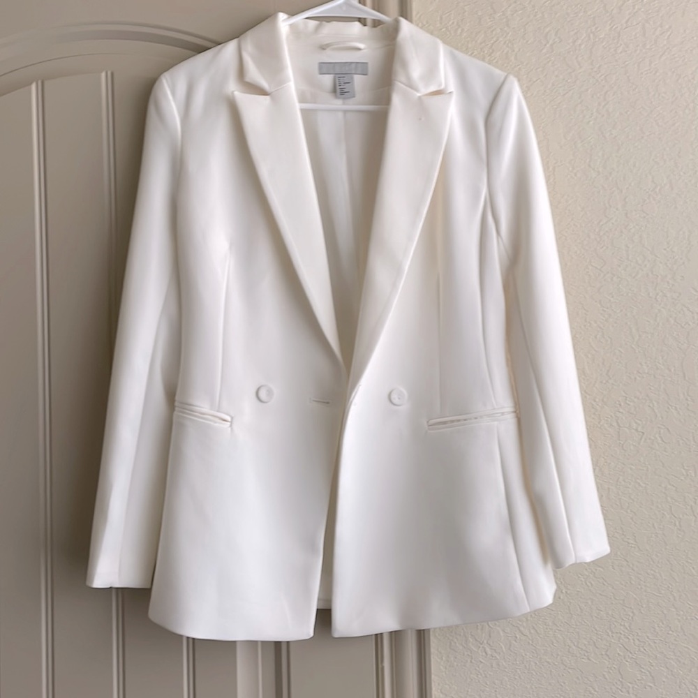Gorgeous white H&M blazer size 4